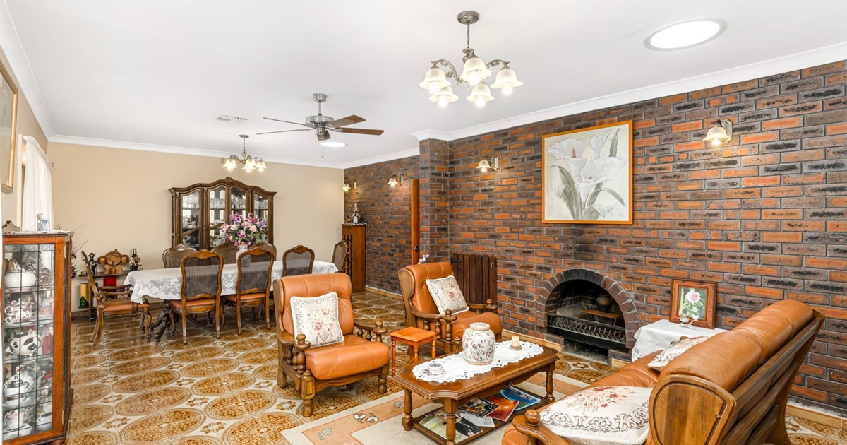 8 May Avenue, ROSSMORE NSW 2557