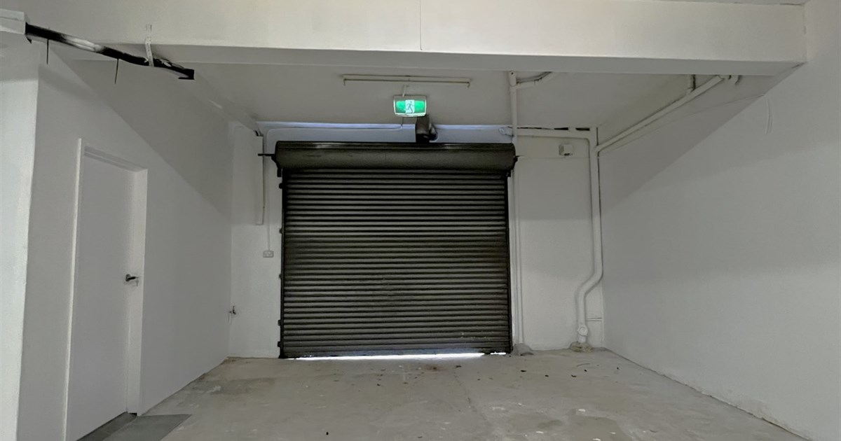 70 moore street, LIVERPOOL NSW 2170